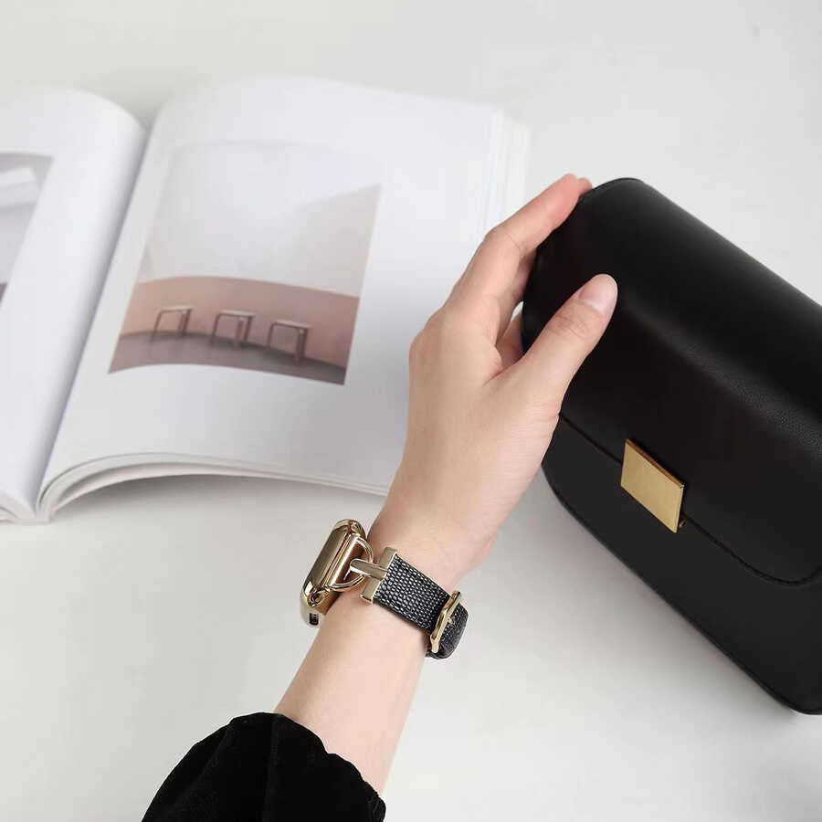 Apple Watch 7 45mm KRD-53 Deri Kordon Kahverengi