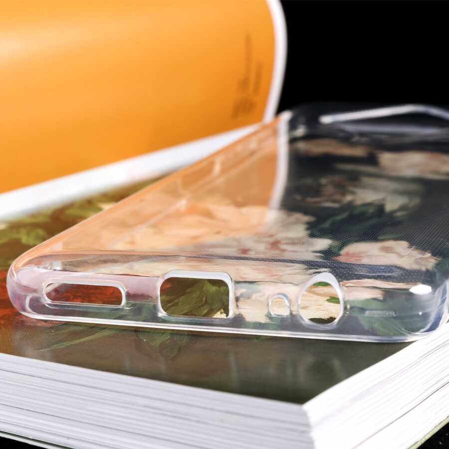 İnfinix Zero 8 Kılıf Zore Süper Silikon Kapak Renksiz