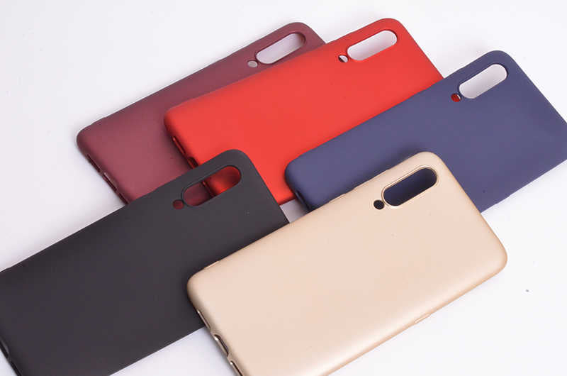 Xiaomi Mi 9 Kılıf Zore Premier Silikon Kapak Gold