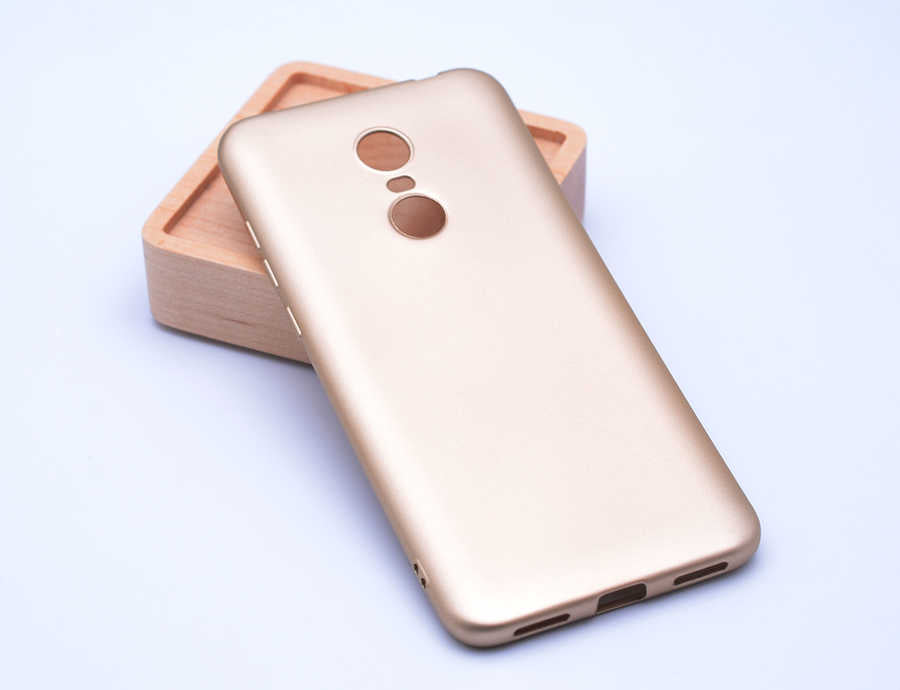 Xiaomi Redmi 5 Plus Kılıf Zore Premier Silikon Kapak Gold