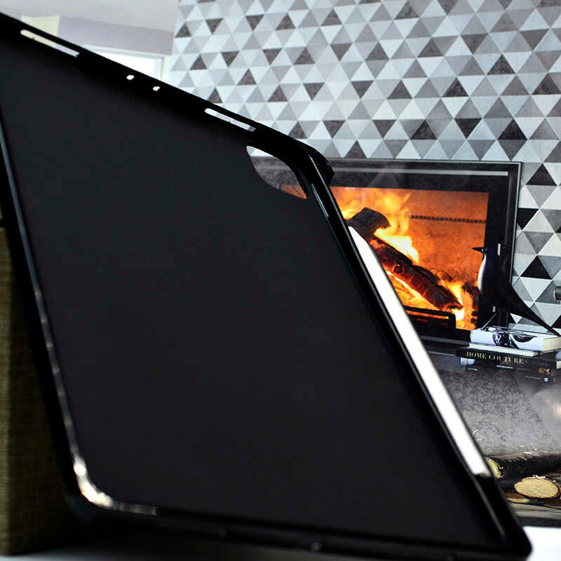 Apple iPad Pro 11 2020 (2.Nesil) Zore Kalemli Tablet Silikon Renksiz