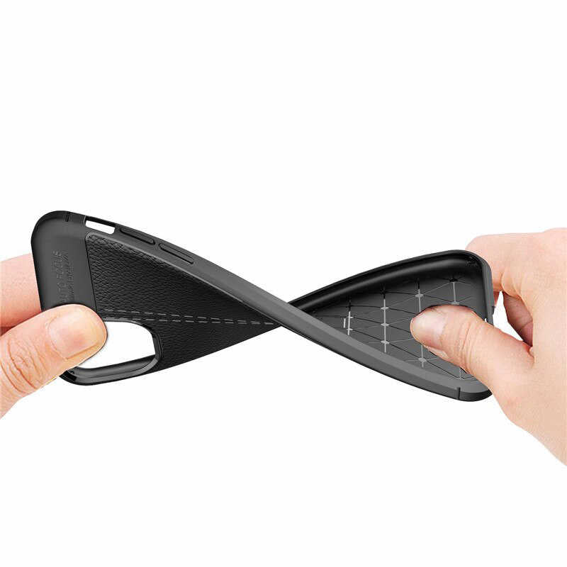 Apple iPhone 11 Kılıf Zore Niss Silikon Kapak Siyah