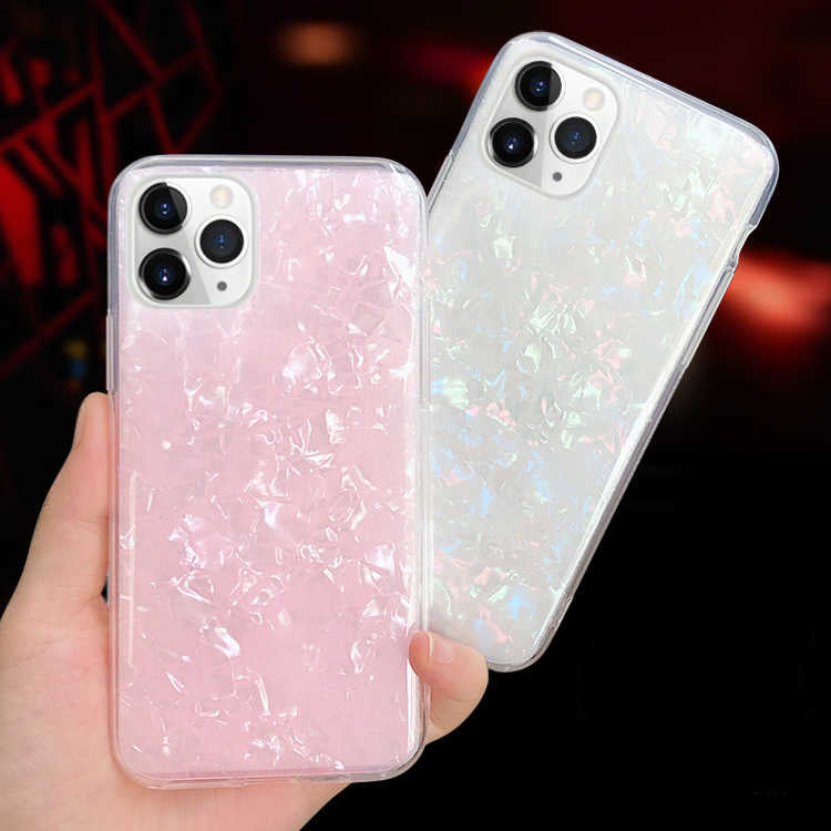 Apple iPhone 11 Pro Max Kılıf Zore Mesa Silikon Beyaz