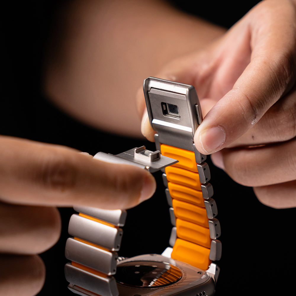 Apple Watch 42mm Zore KRD-149 Titanyum Silikon Kordon Gümüş-Yeşil