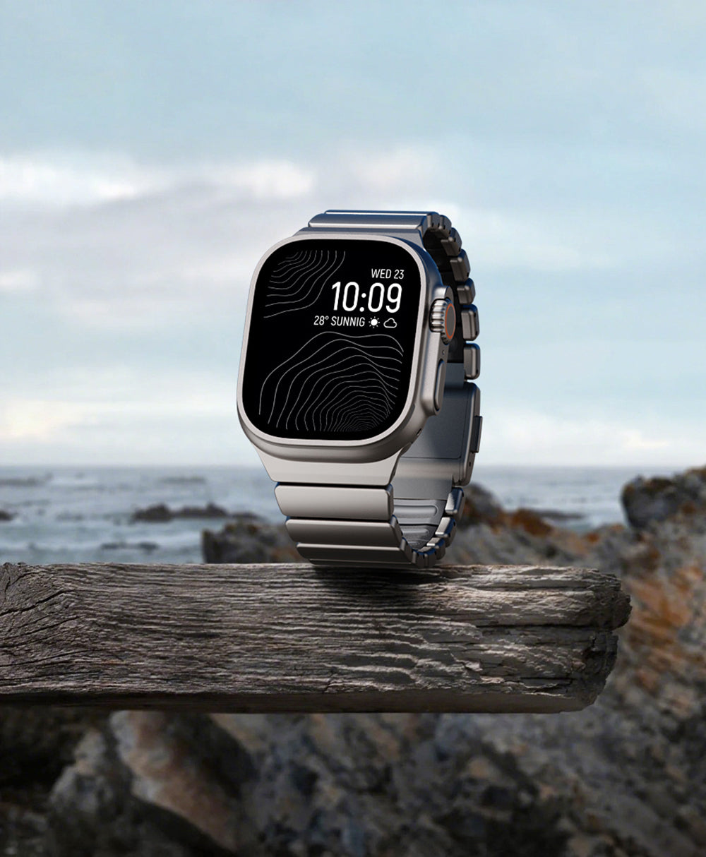 Apple Watch 44mm Zore KRD-152 Titanyum Silikon Kordon Gri-Turuncu