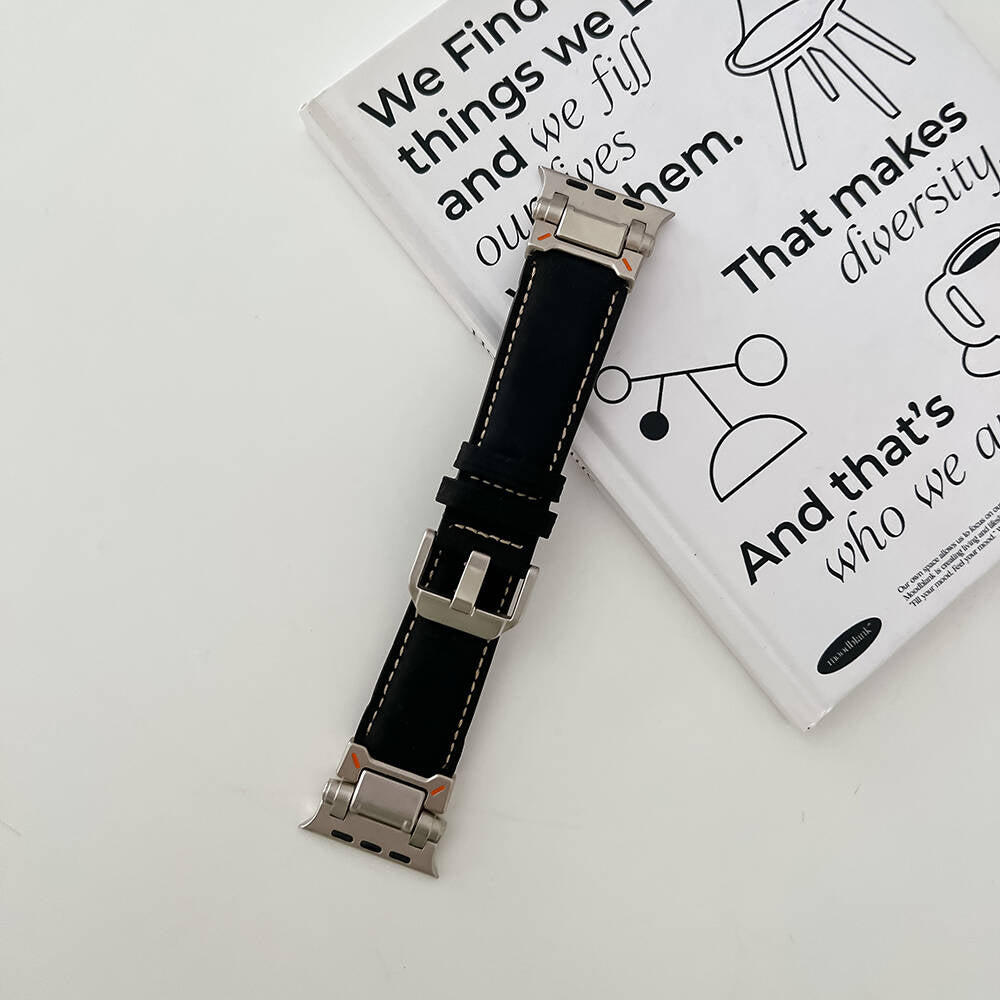 Apple Watch Ultra 49mm Zore KRD-114 Metal Başlıklı Suni Deri Kordon Siyah
