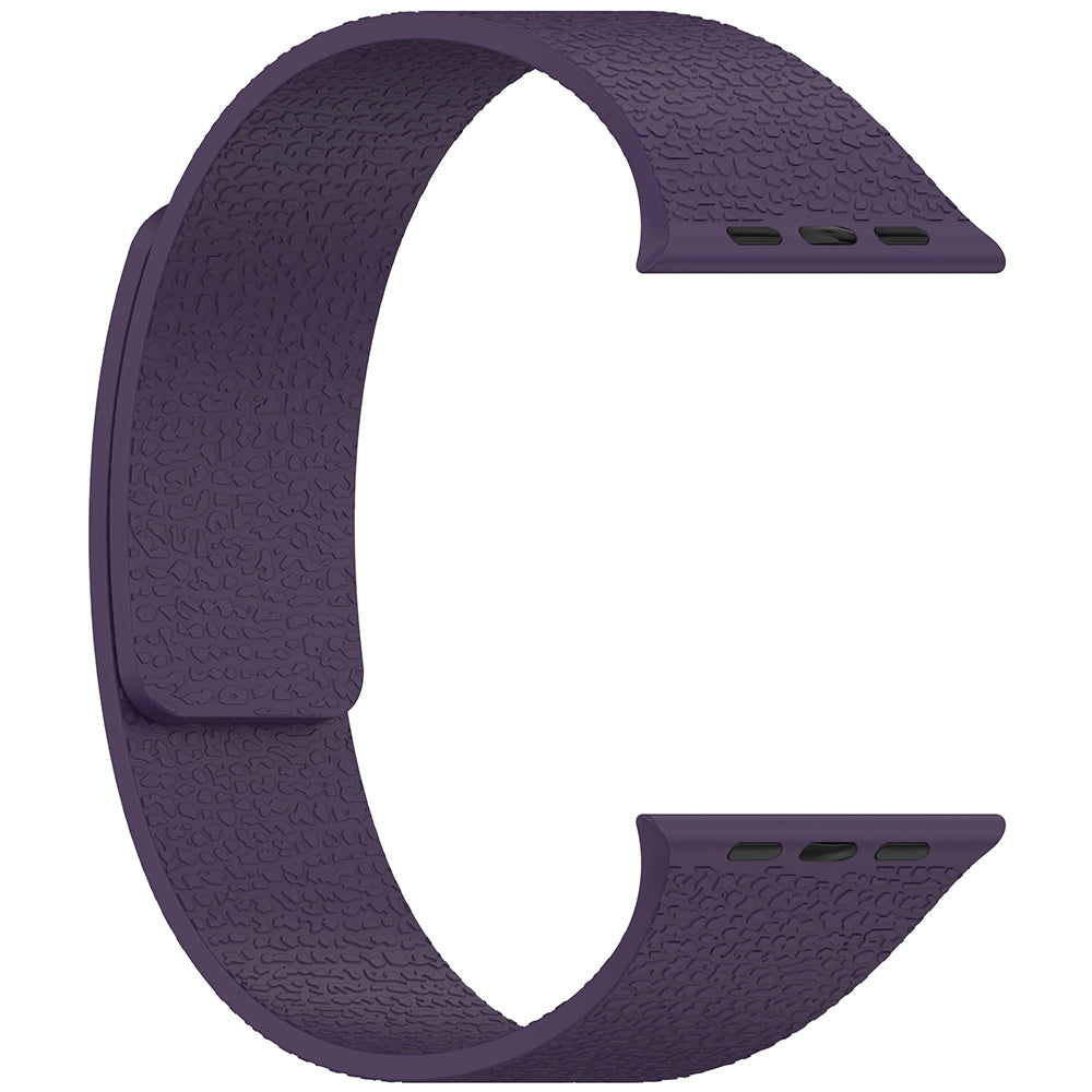Apple Watch Ultra 49mm Zore KRD-136 Kabartma Desenli Silikon Kordon Siyah
