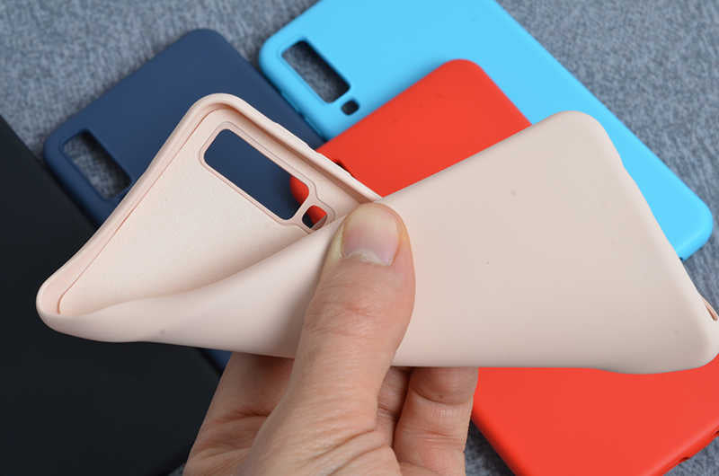 Galaxy A7 2018 Kılıf Zore İnci Silikon Siyah