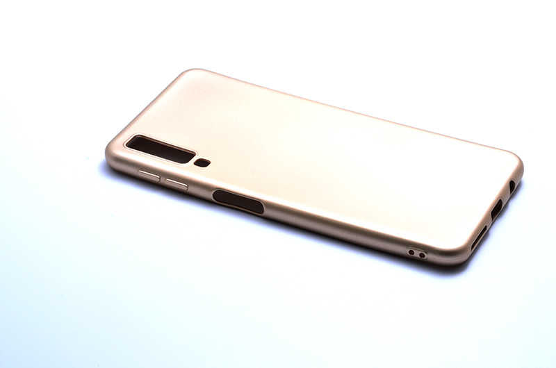 Galaxy A7 2018 Kılıf Zore Premier Silikon Kapak Mürdüm