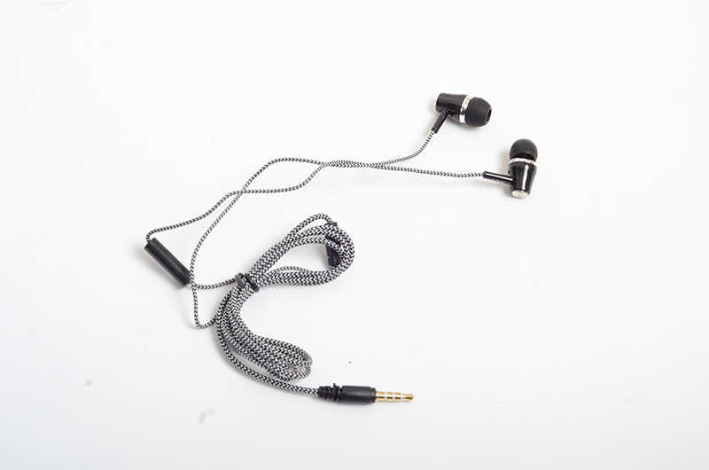 Zore XBT-M12 3.5mm Kulaklık Siyah